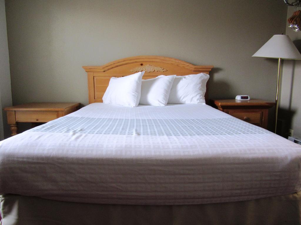 White Buffalo Hotel غرب يلوستون الغرفة الصورة