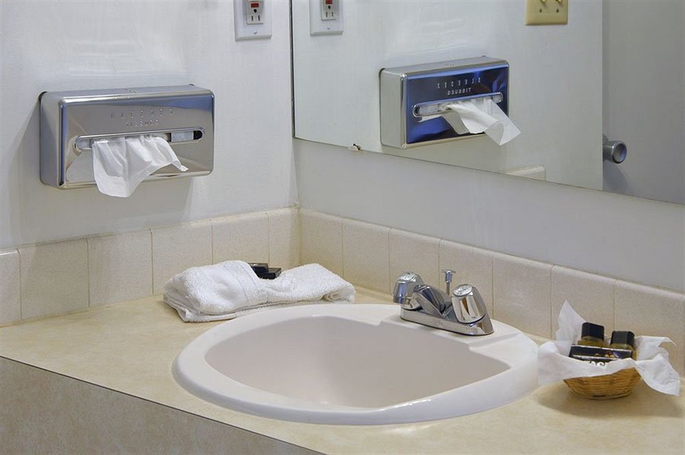 White Buffalo Hotel غرب يلوستون المظهر الخارجي الصورة