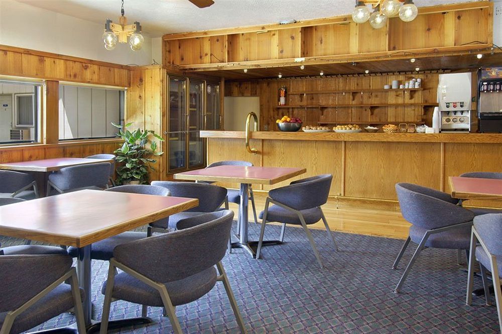 White Buffalo Hotel غرب يلوستون المظهر الخارجي الصورة